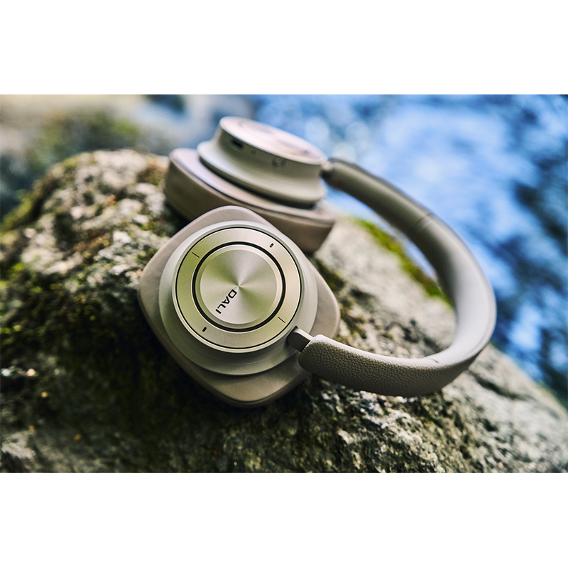 Dali IO-12 Mocha Grey - Image 2